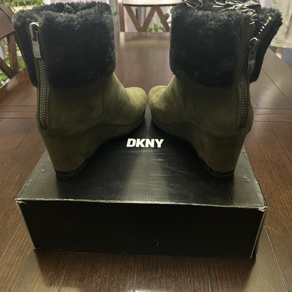 New in Box. DKNY Nadra-Wedge Bootie, Faux Cow Fur, Camo Green/Blk - Picture 8 of 10